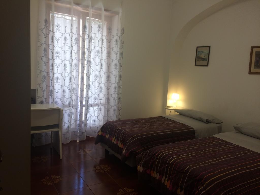 B&B Torrione LʼAquila Extérieur photo