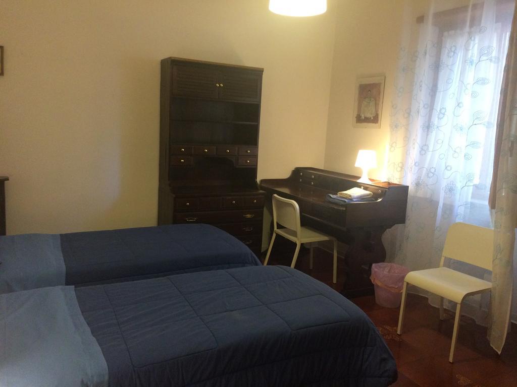 B&B Torrione LʼAquila Extérieur photo