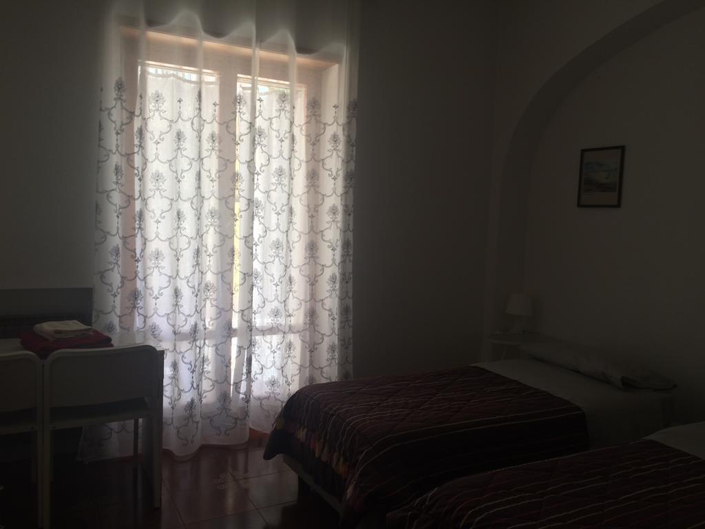 B&B Torrione LʼAquila Extérieur photo