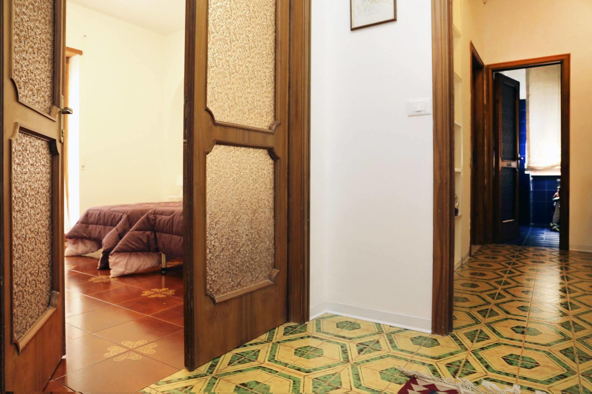 B&B Torrione LʼAquila Extérieur photo