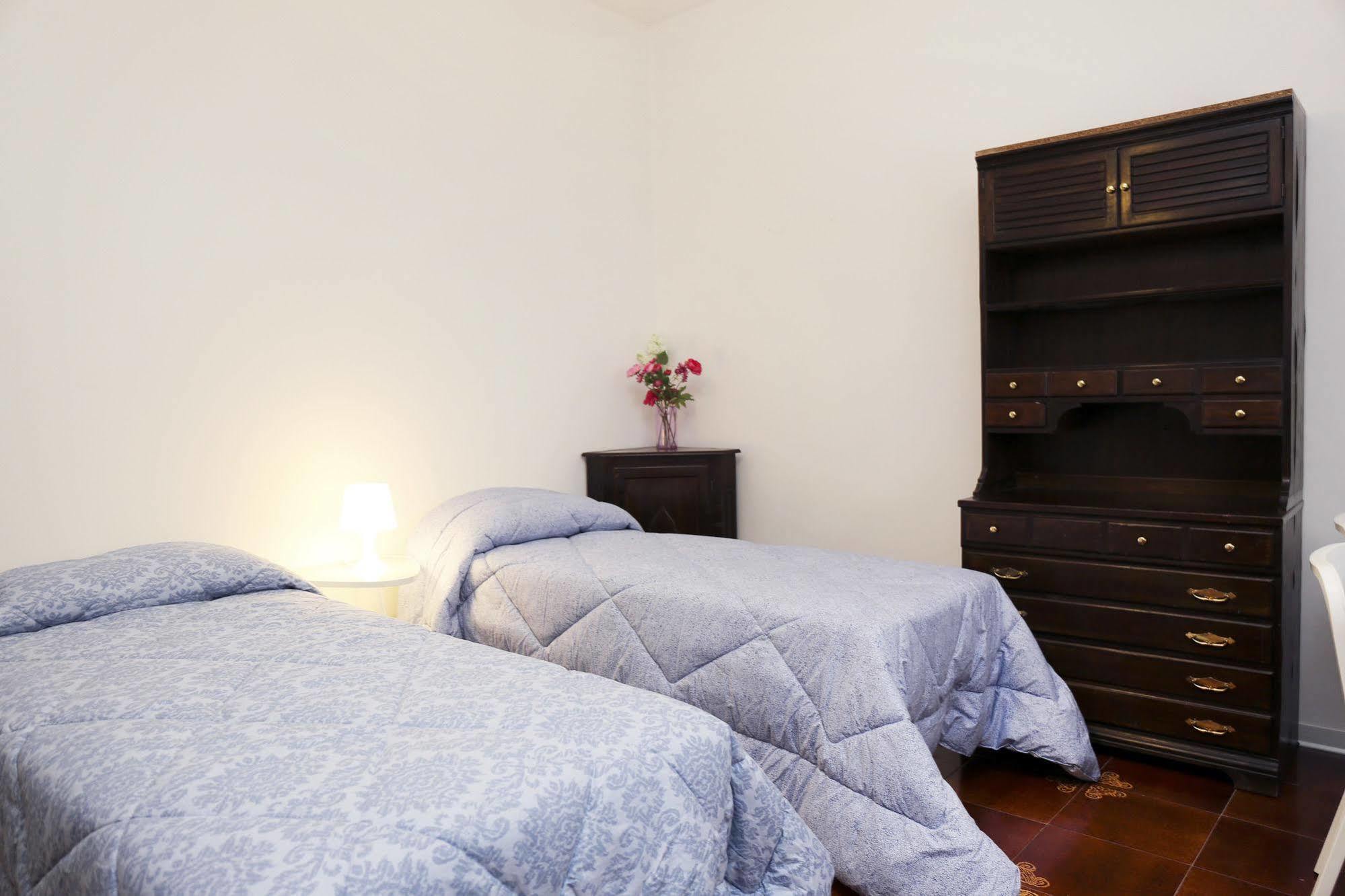 B&B Torrione LʼAquila Extérieur photo