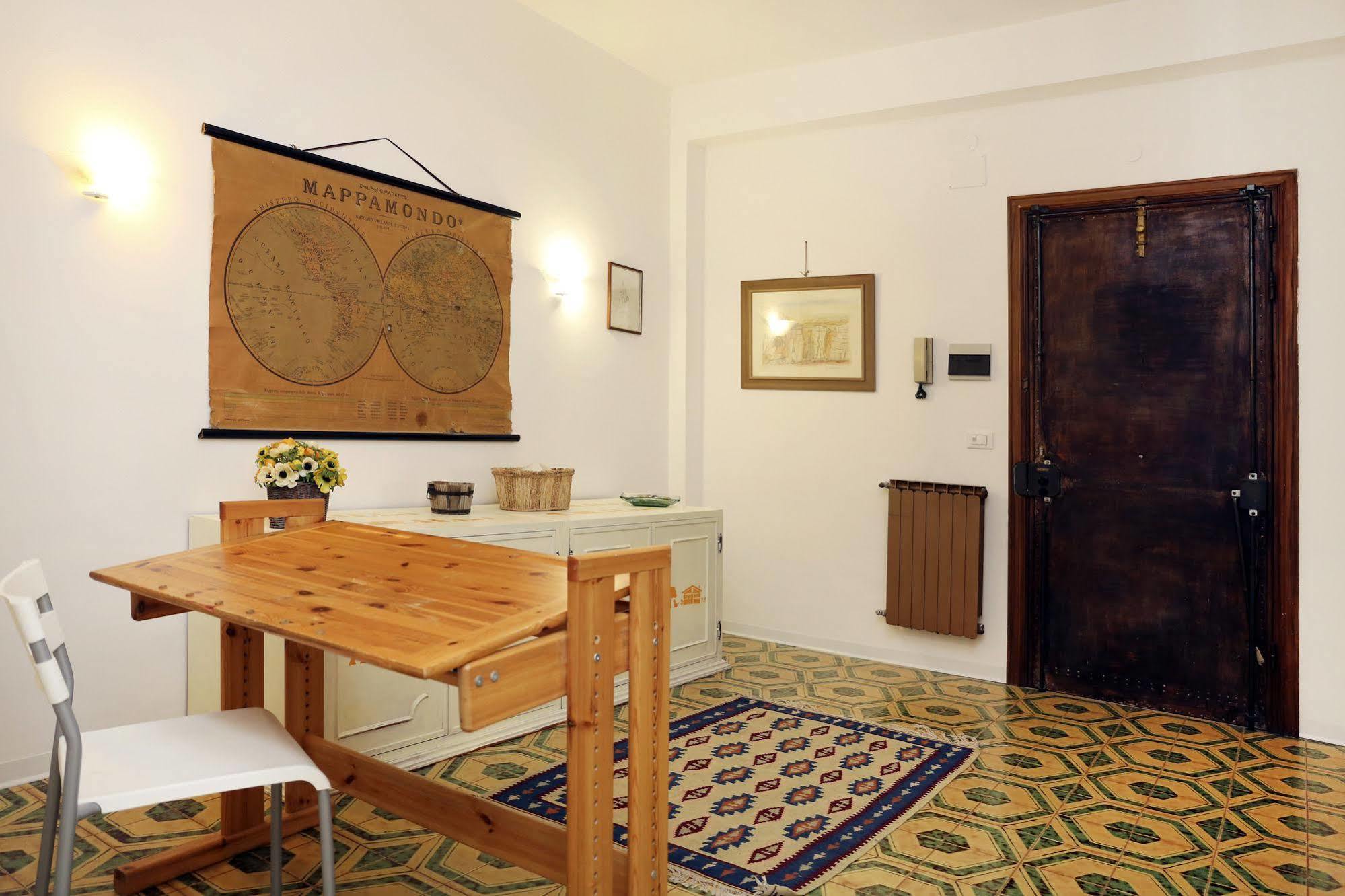 B&B Torrione LʼAquila Extérieur photo