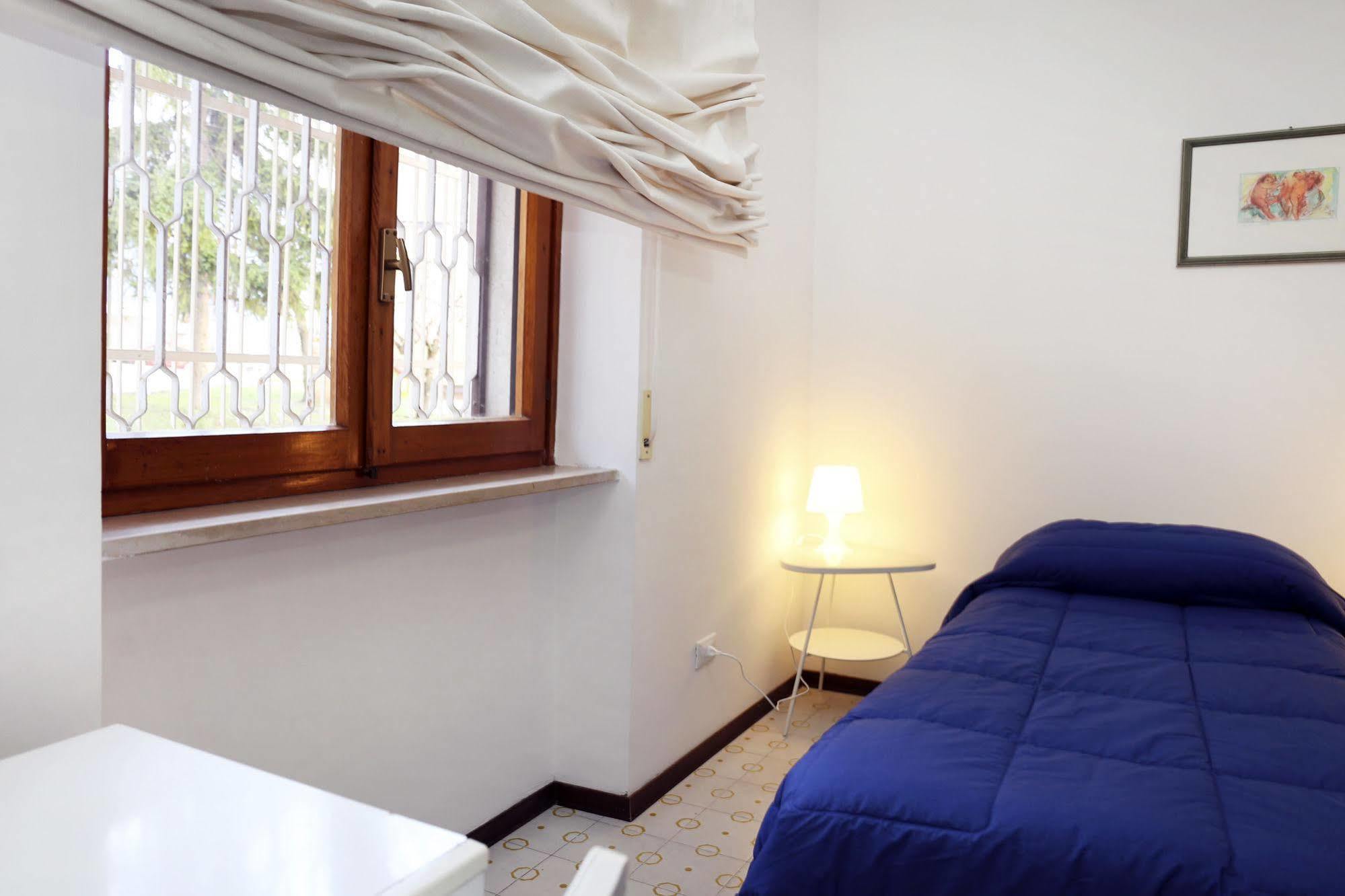 B&B Torrione LʼAquila Extérieur photo